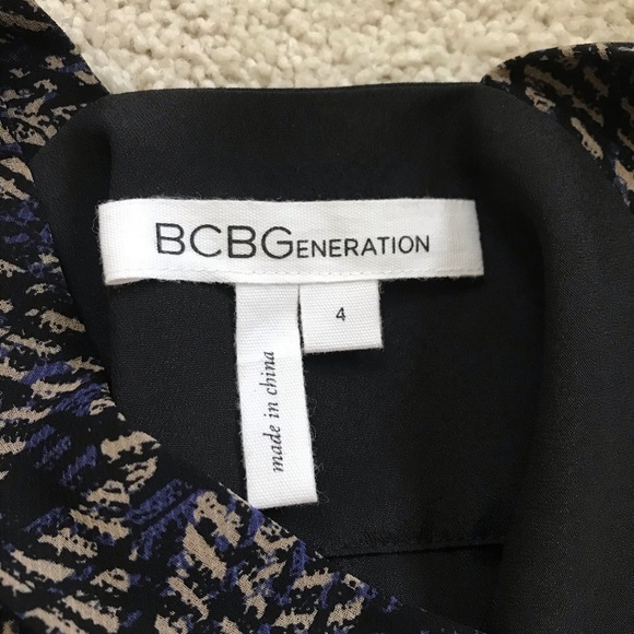 Gorgeous BCBG MaxAzria Size 4 Halter Dress - Picture 14 of 14